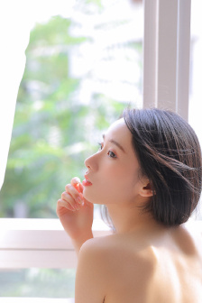 《睡美人》完整版在线观看